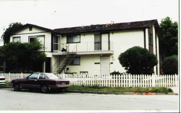 437 Osgood Ct in San Jose, CA - Foto de edificio - Building Photo