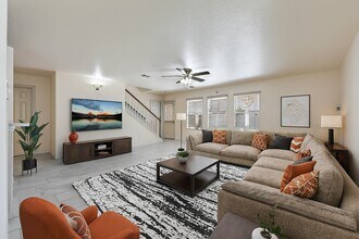 8027 Saffron Ln in Baytown, TX - Building Photo - Building Photo