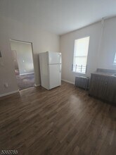 38 Franklin Ave in West Orange, NJ - Building Photo - Building Photo