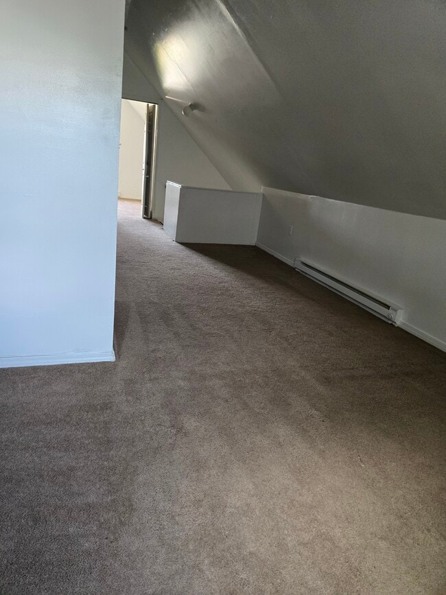 15448 Calcutta Ave, Unit 3rd Floor unit