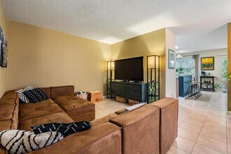 4522 Winding River Way in Land O Lakes, FL - Building Photo - Building Photo