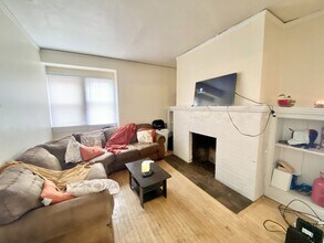 2586 N Cramer St in Milwaukee, WI - Building Photo - Building Photo