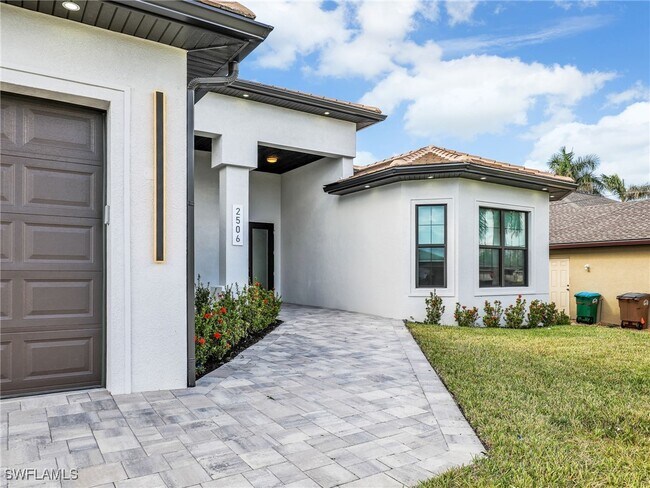2506 SW 24th Ct in Cape Coral, FL - Building Photo - Building Photo