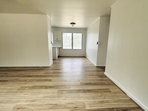 1816 Kaikunane Loop, Unit A in Honolulu, HI - Foto de edificio - Building Photo