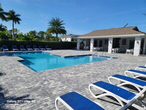 4518 Dow Ln in Lake Worth Beach, FL - Building Photo - Building Photo