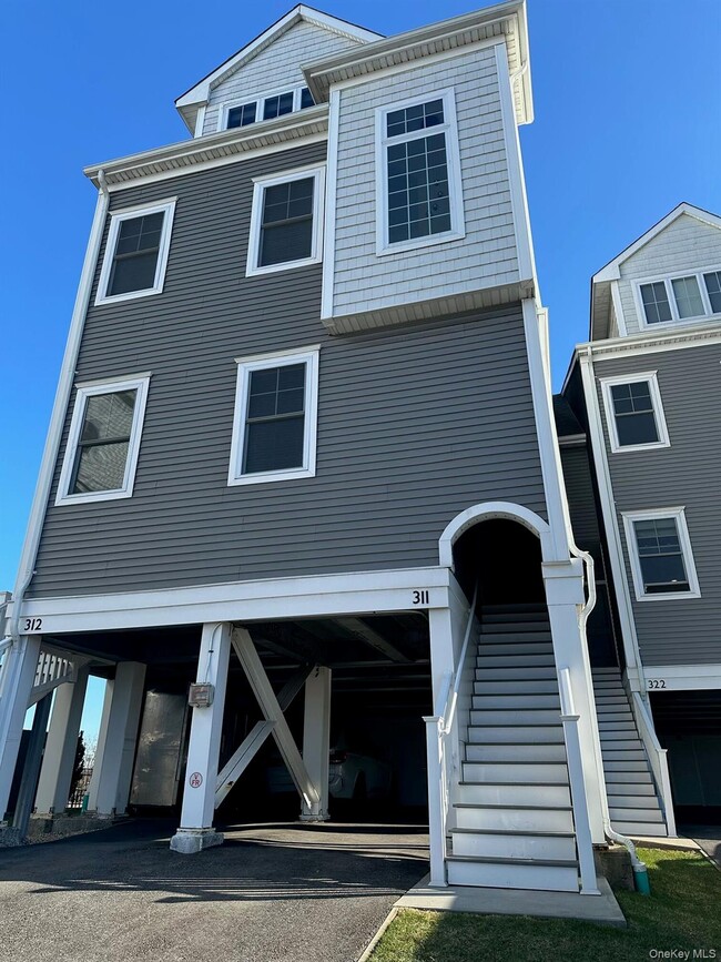 property at 311 Marina Pointe Dr