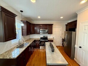 6425 Cross Ridge Dr in Holly Springs, NC - Building Photo - Building Photo