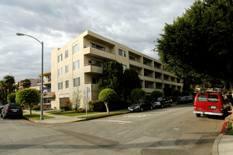 3639 E 2nd St in Long Beach, CA - Building Photo - Building Photo