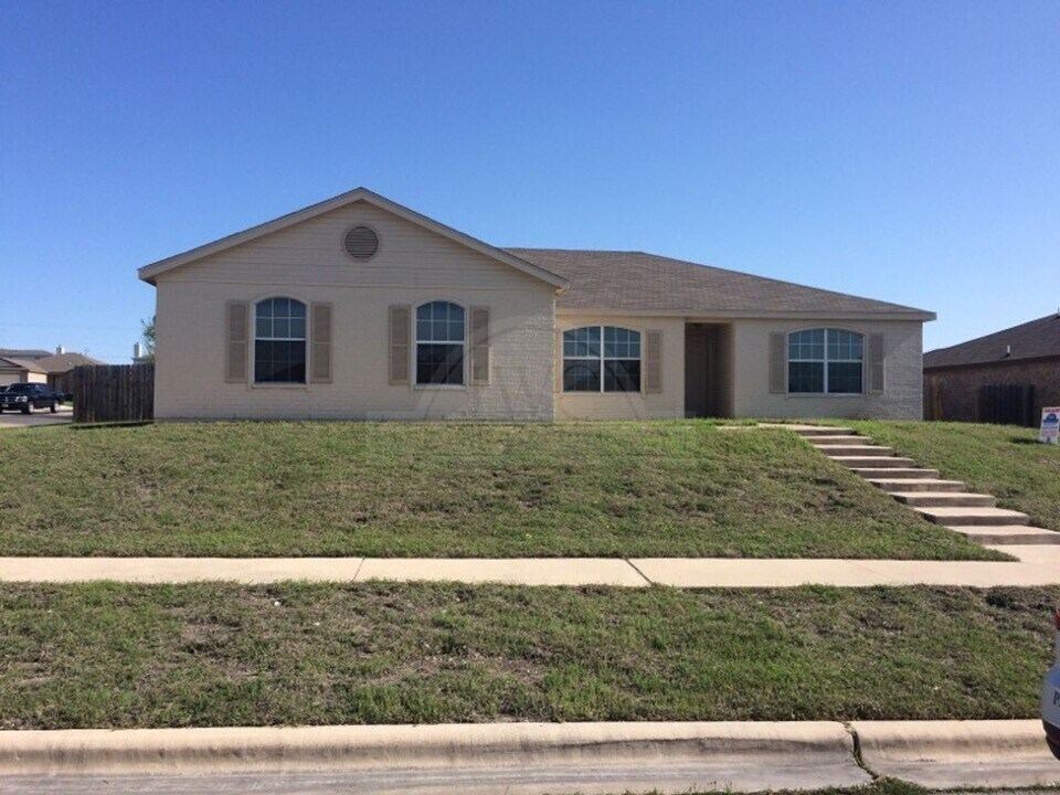 3709 Frigate Dr in Killeen, TX - Building Photo