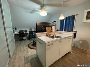 134-138 Washington Ave in Bridgeport, CT - Building Photo - Building Photo