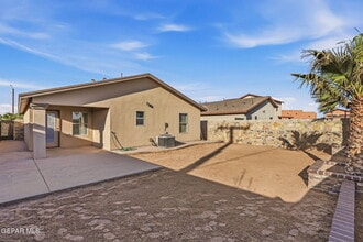 14350 S Cave Ave in El Paso, TX - Building Photo - Building Photo