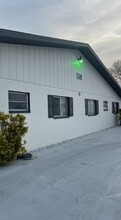 528 SE 7th St in Cape Coral, FL - Foto de edificio - Building Photo