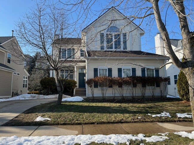 1346 N Bay Dr in Ann Arbor, MI - Building Photo - Building Photo