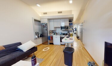 117 Auburn St, Unit 13A in Cambridge, MA - Building Photo - Building Photo