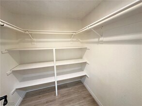 1575 W Warm Springs Rd in Henderson, NV - Building Photo - Building Photo