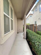 1108 Tocia Ave in Vacaville, CA - Building Photo - Building Photo