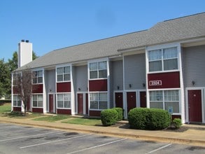 Kings Point Apartments in Richmond, VA - Building Photo - Building Photo