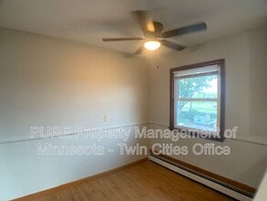 6821 Cedar Ave S in Minneapolis, MN - Building Photo - Building Photo