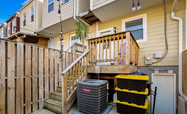 220 W Lorraine Ave in Baltimore, MD - Building Photo - Building Photo