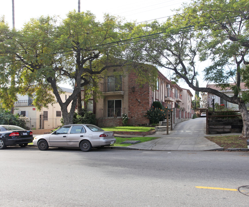 3124 Rowena Ave in Los Angeles, CA - Building Photo