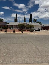 3253 Tomahawk St in El Paso, TX - Building Photo - Building Photo