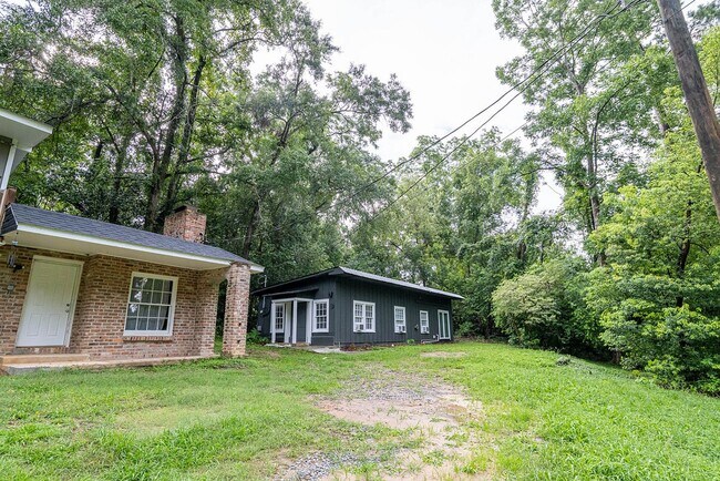 1118 Louise Dr in Tallahassee, FL - Building Photo - Building Photo
