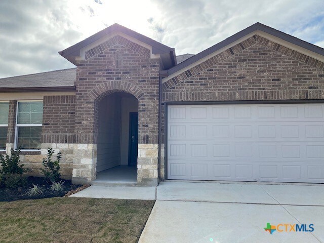 868 Margay Lp in Seguin, TX - Building Photo - Building Photo