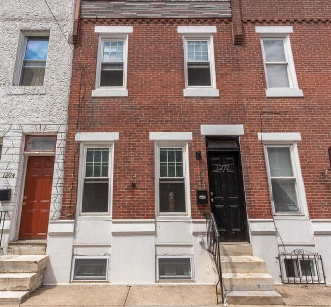 property at 1272 S Dover St