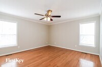 699 Hitchcock Way photo'