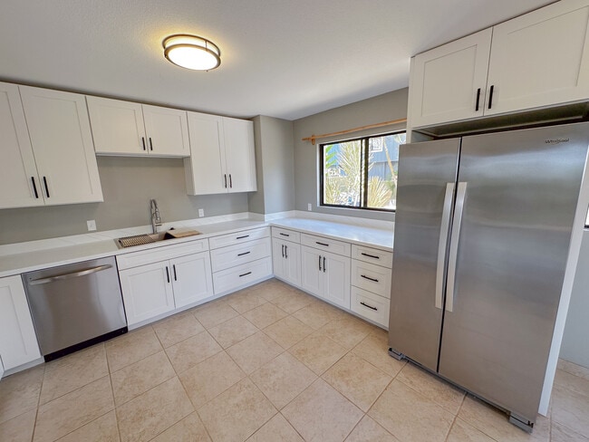 2715 Kauhale St in Kihei, HI - Building Photo - Building Photo