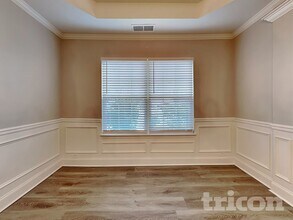 5713 Pahaska Ct in Ellenwood, GA - Foto de edificio - Building Photo