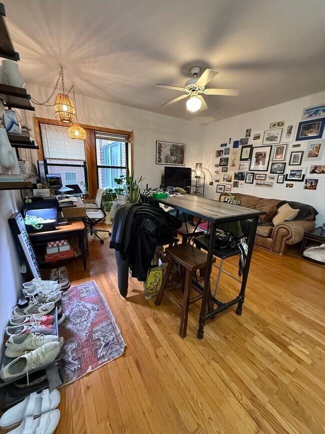 628 W Patterson Ave in Chicago, IL - Building Photo - Building Photo