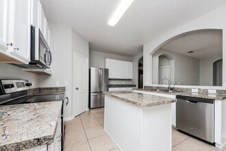 2041 The Oaks Blvd in Kissimmee, FL - Building Photo - Building Photo