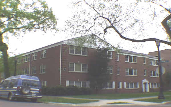 1008 Crain St in Evanston, IL - Building Photo