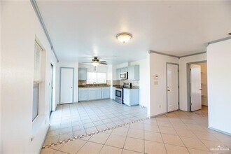 14 W 40th St in Mission, TX - Building Photo - Building Photo