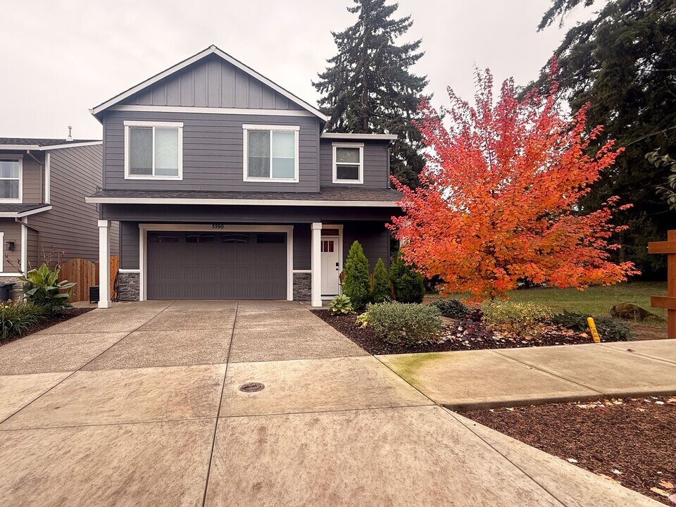 5590 Mountain Quail Dr S in Salem, OR - Building Photo