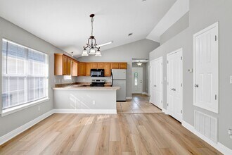 5837 Creek Station Dr in Pensacola, FL - Building Photo - Building Photo