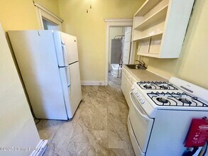 502 Belgravia Ct-Unit -2 in Louisville, KY - Building Photo - Building Photo