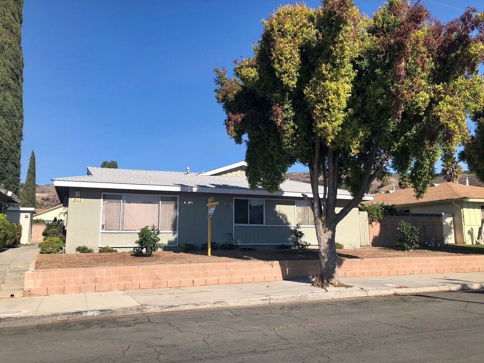217 Sespe Ave in Fillmore, CA - Foto de edificio