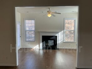 46 Summer Meadow Rd in Avery Creek, NC - Building Photo - Building Photo