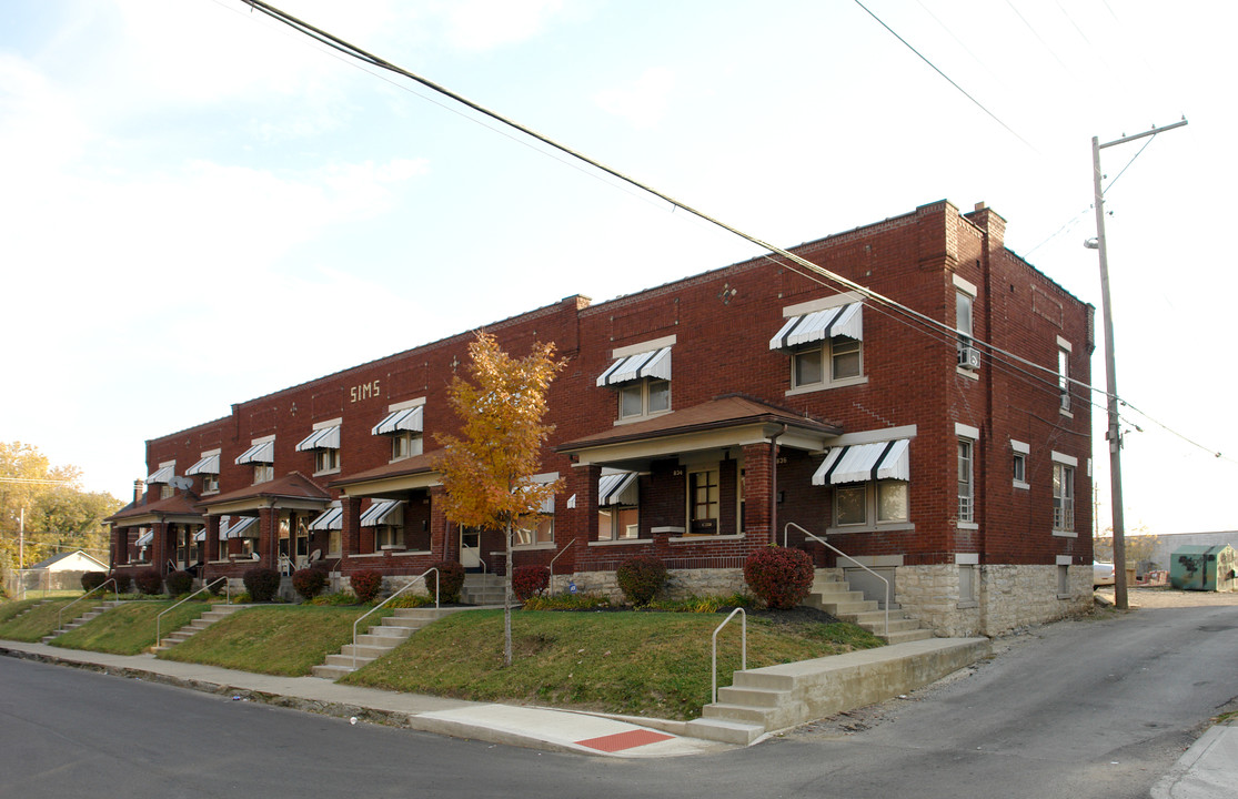 822-836 Studer Ave in Columbus, OH - Foto de edificio