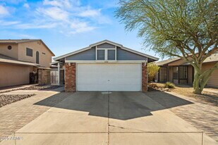 4438 N 84th Ln in Phoenix, AZ - Building Photo
