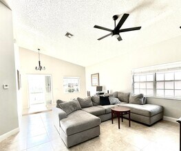 6373 Lansdowne Cir in Boynton Beach, FL - Building Photo - Building Photo