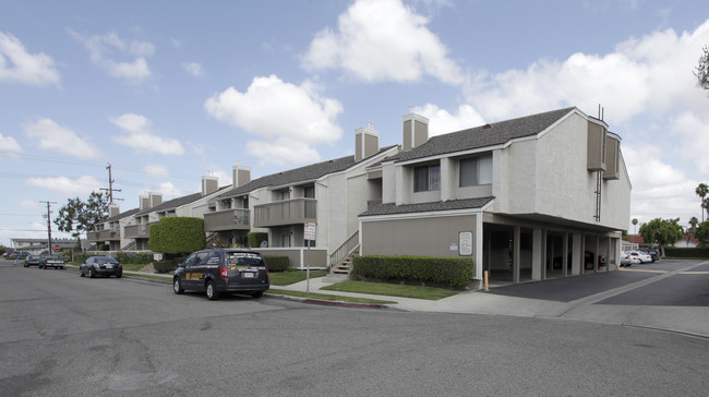 Cobblestone Apartments in Anaheim, CA - Building Photo - Building Photo