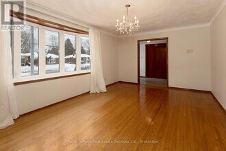 246 Forman Ave in Stratford, ON - Building Photo - Building Photo