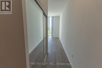 60-360 Honeycrisp Cres in Vaughan, ON - Building Photo - Building Photo