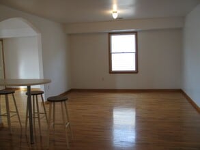 77 Sumo Village Ct in Newark, NJ - Building Photo - Building Photo