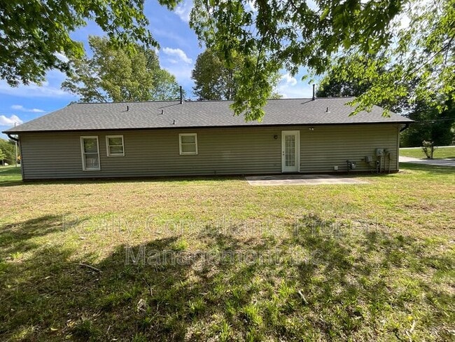 2553 Old Mill Rd in High Point, NC - Building Photo - Building Photo