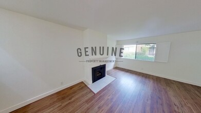 38 Starfish Ct in Newport Beach, CA - Building Photo - Building Photo
