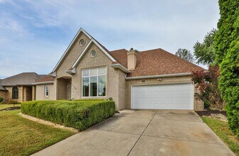 5095 S Wanda Gray Ave in Springfield, MO - Building Photo - Building Photo